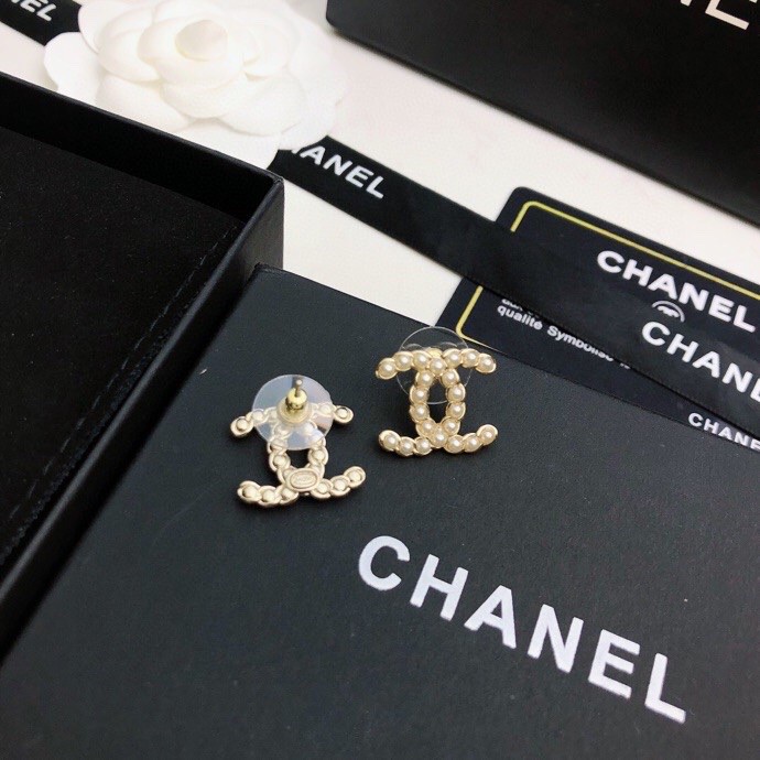 Ch**el earrings